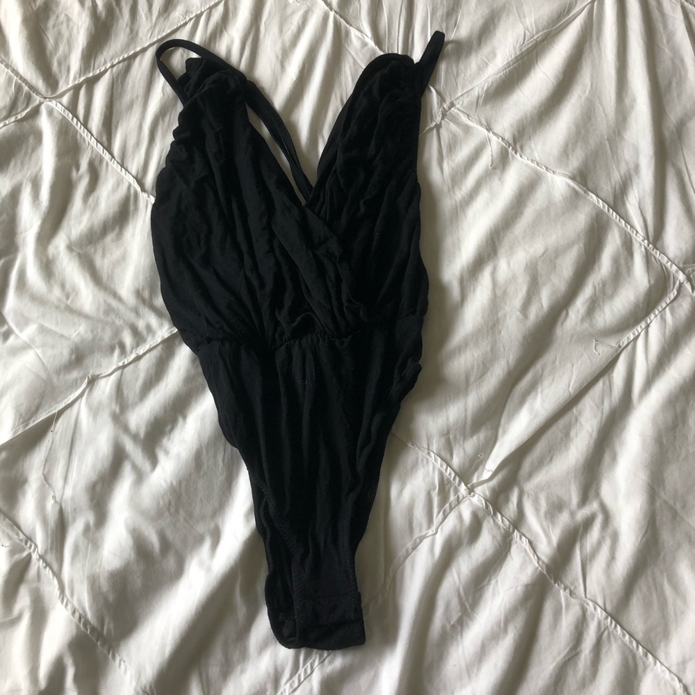 Deep V and cross back Bodysuit
